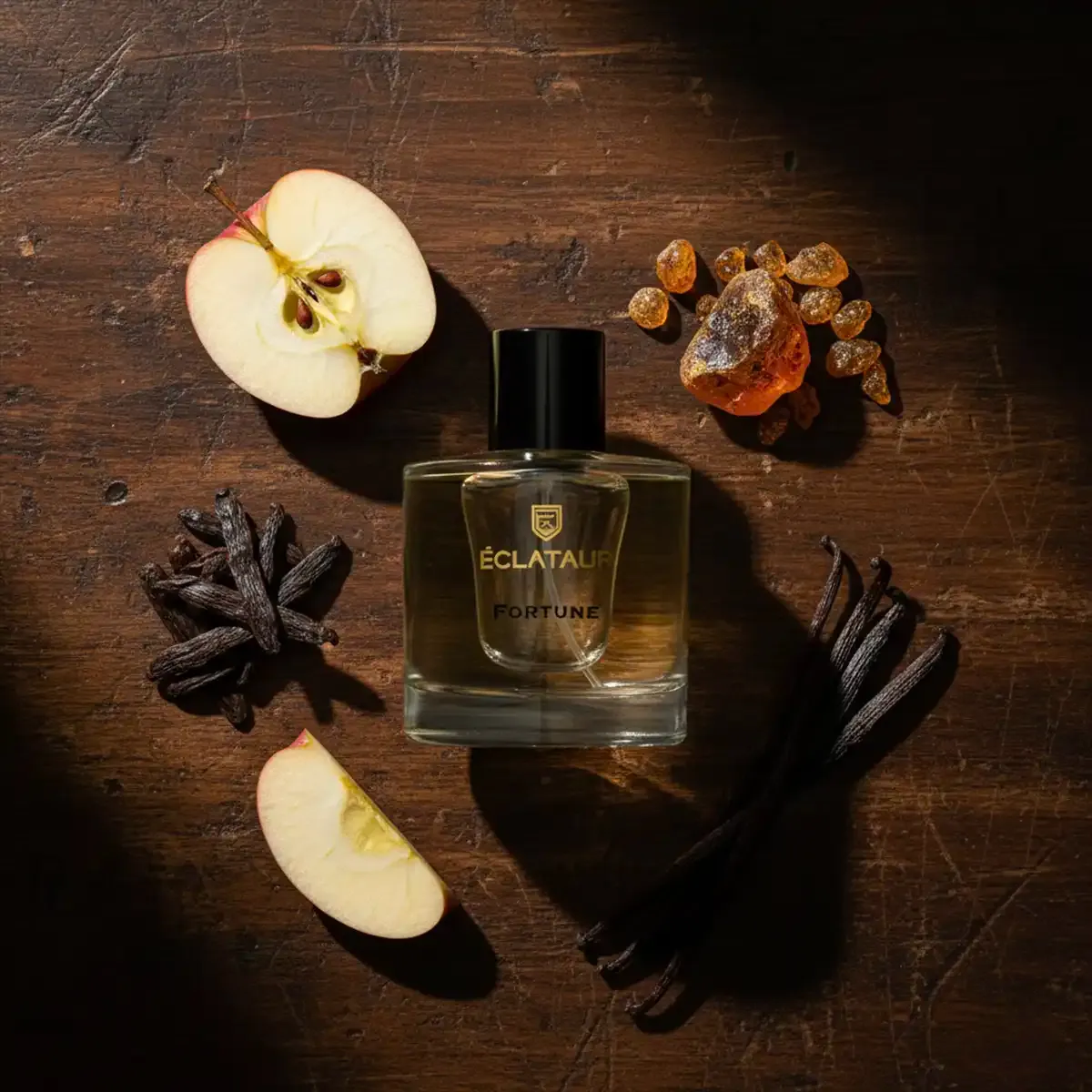 ÉCLATAUR FORTUNE spicy vanilla perfume bottle, matte black cap with gold detail