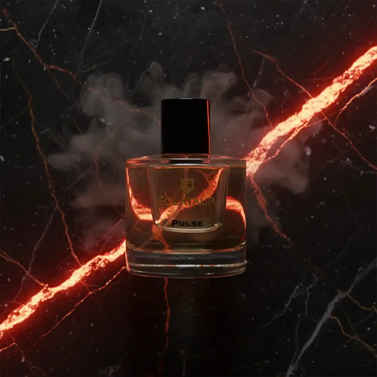 ÉCLATAUR PULSE lavender vanilla perfume bottle, matte black cap with gold detail