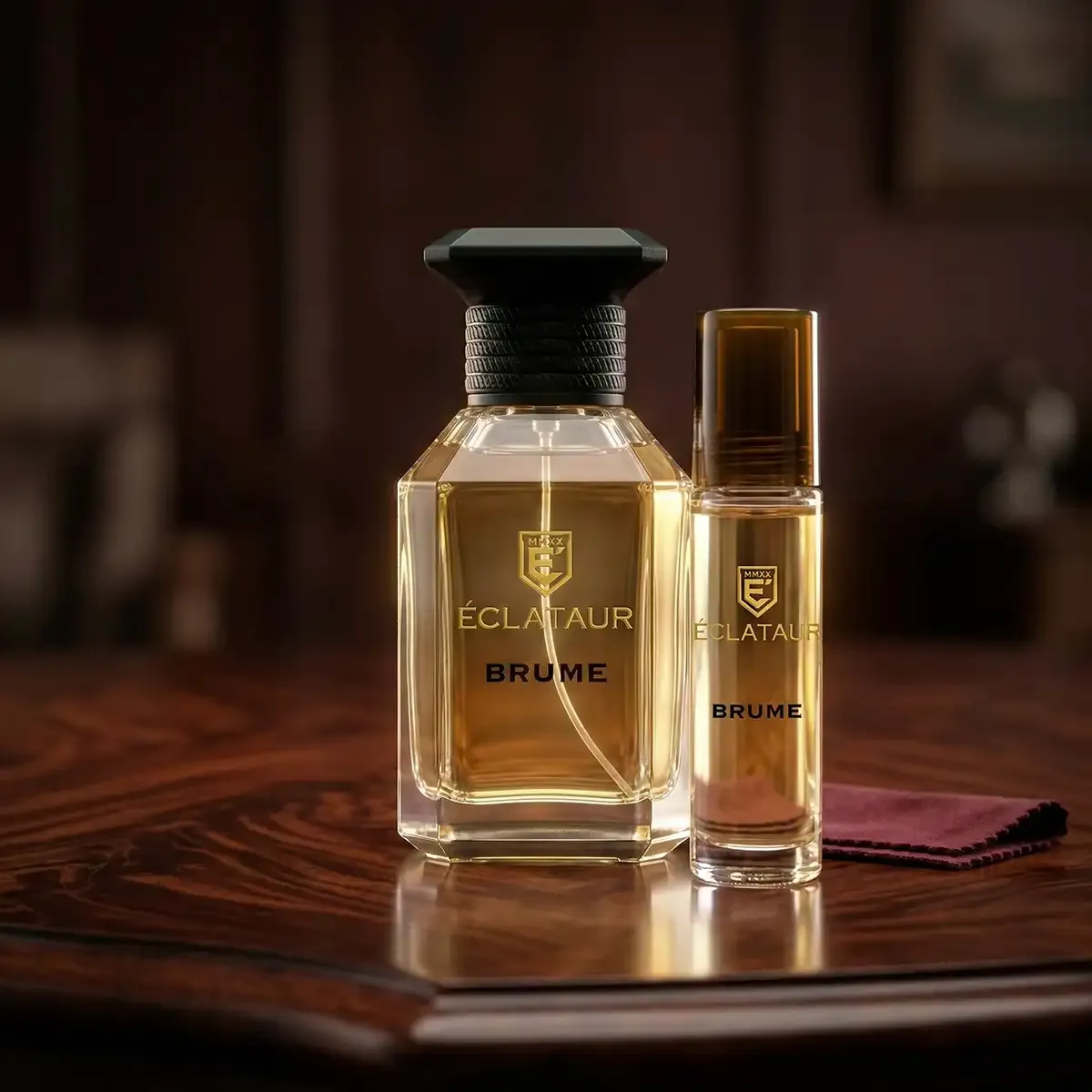 ÉCLATAUR BRUME oriental woody perfume bottle, matte black cap with gold detail